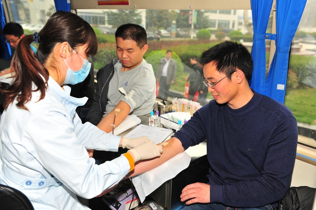 运河煤矿开展“无偿献血&nbsp;奉献爱心”活动