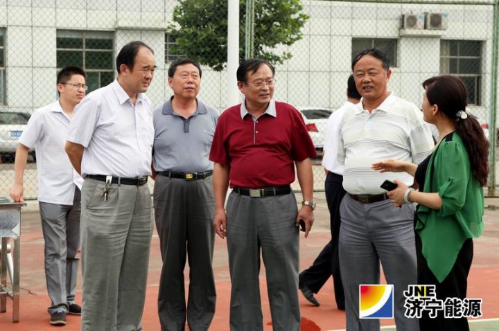 省煤矿工会领导来义桥煤矿视察文体工作