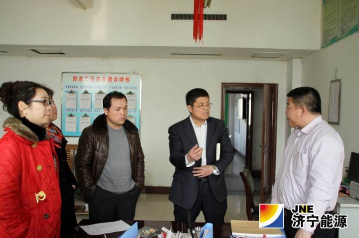 集团公司工会检查组到花园煤矿检查验收2013年度工会工作