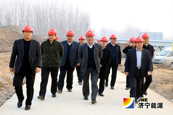 何锡明一行到物流公司视察铁水联运项目进展情况