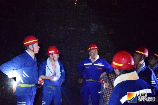 张广宇到金桥煤矿督导时指出：抓实生产技术管理 抓住安全生产的“牛鼻子”