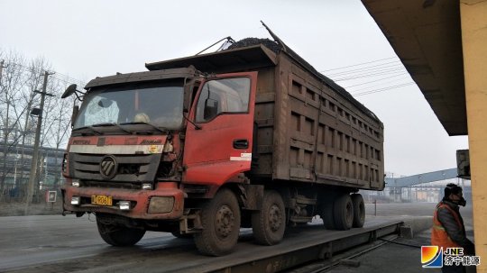 营销分公司：抗“疫”保发电 “护”万家灯火