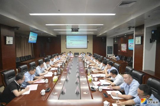 港航集团大贸易运营专题座谈会召开