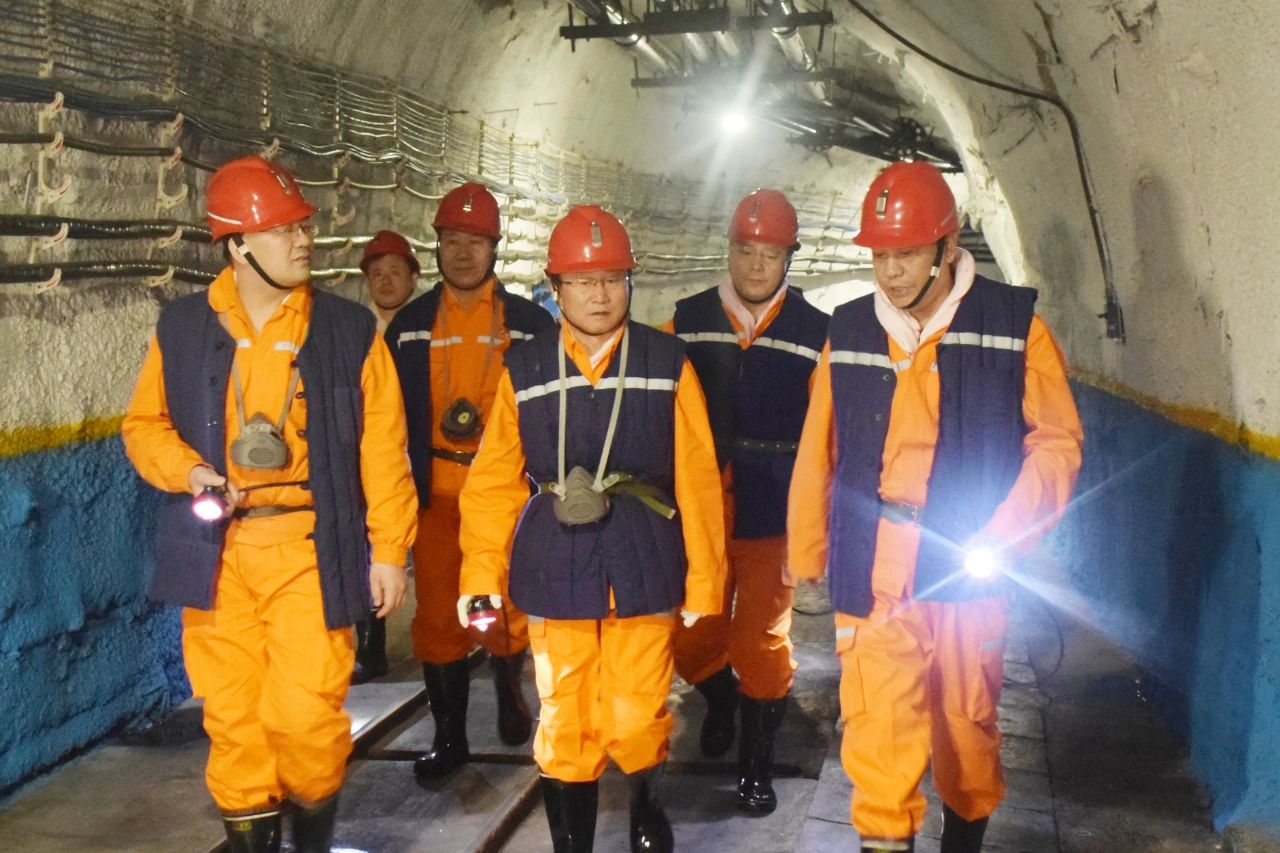 1613878292883912.jpg 田和友到运河煤矿督导检查安全生产工作1.jpg