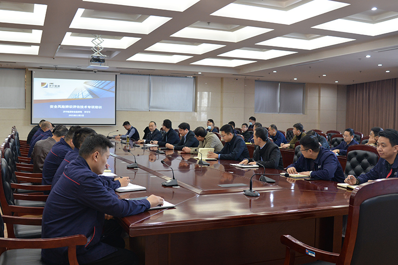 1638356181337917.jpg 安居煤矿开展年度双重预防机制专题培训.JPG