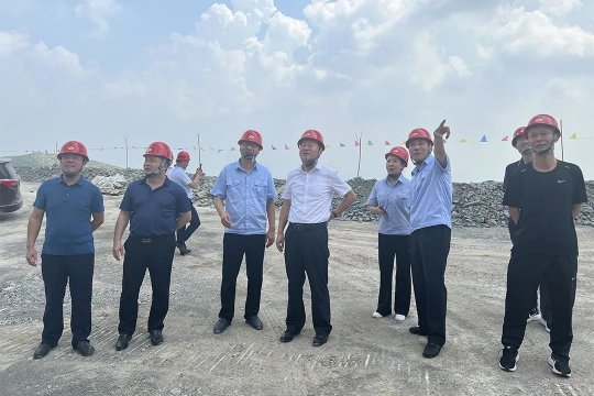 王崇景到马家寨矿业检查指导工作