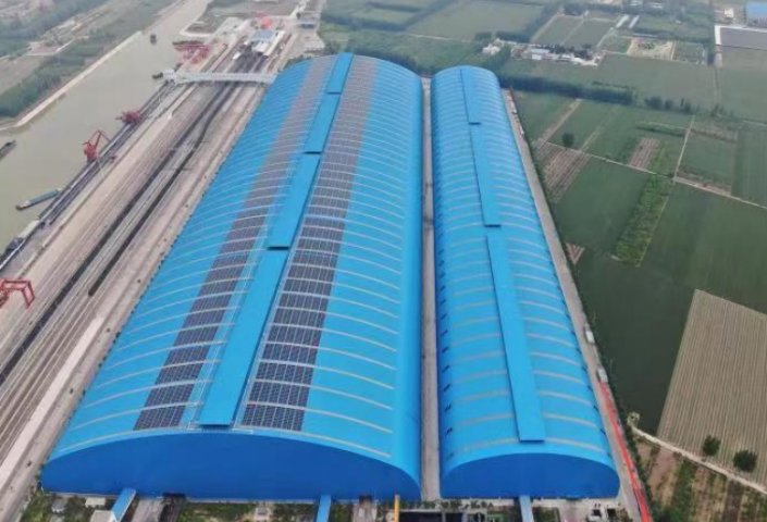 储煤能力30万吨！梁山港3#堆场封闭煤棚竣工投用