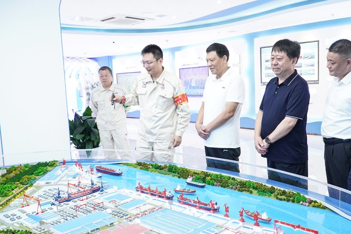 张广宇带队到扬州、宜兴市开展商务活动