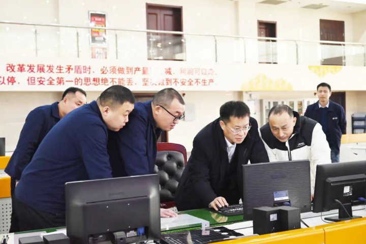 王崇景到安居煤矿督导检查节前安全工作