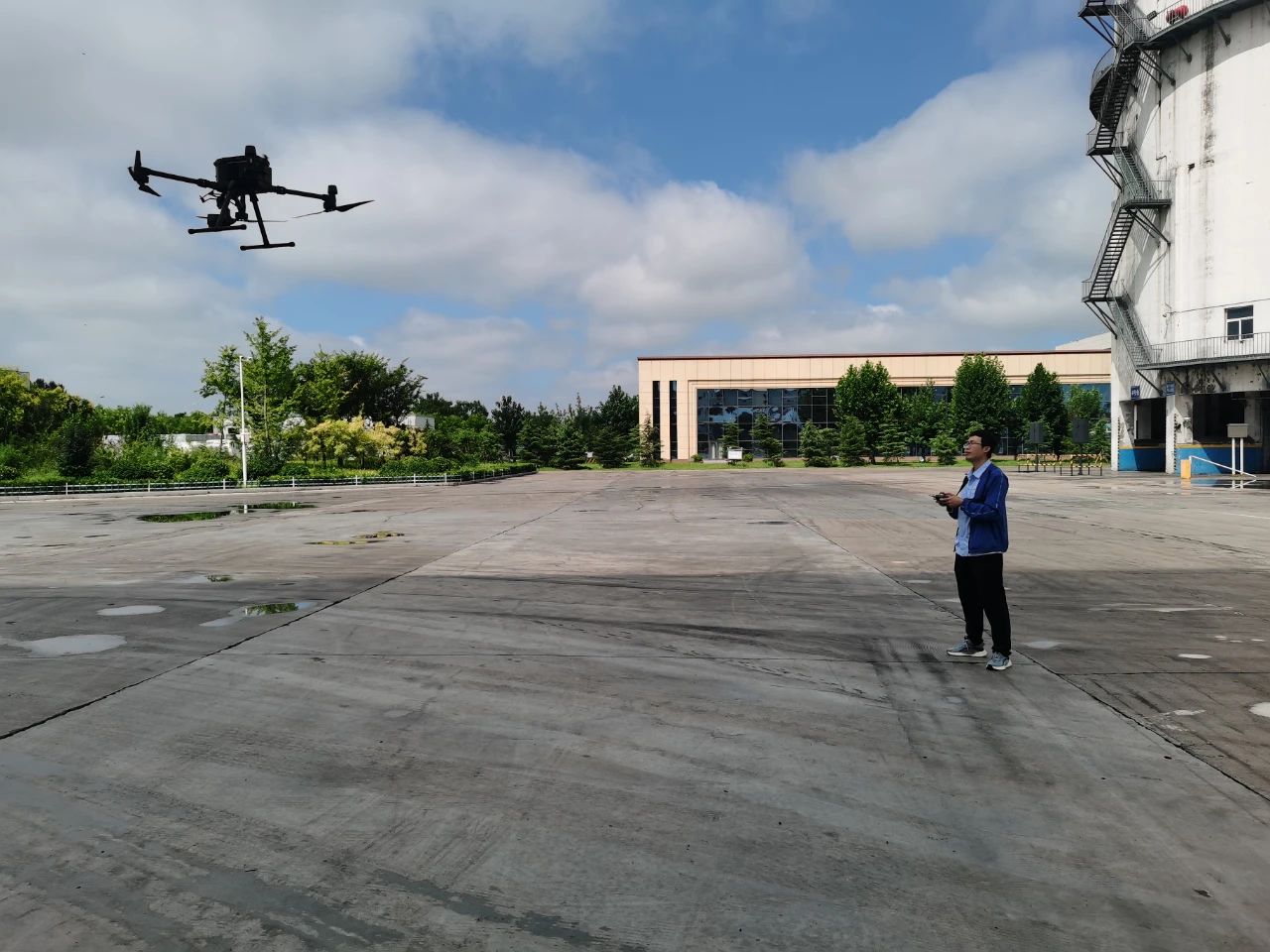 1723596931642077.jpg 1723596935024.jpg