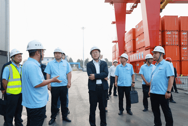 1728549715676717.gif 640 (1).gif