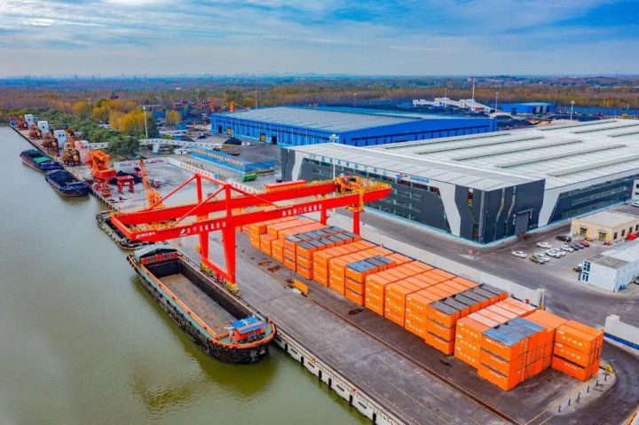 智慧新钢临港共享加工中心优化套料生产模式，助力绿色高效发展