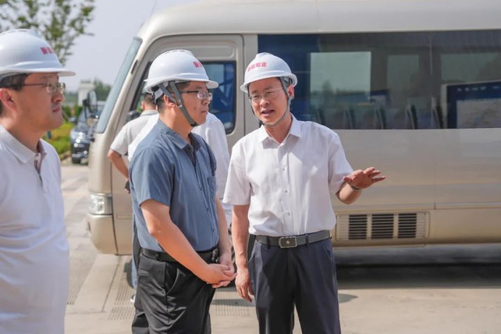 省政府研究室到济宁能源集团调研交流