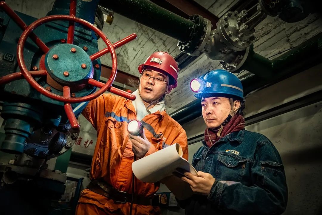 1756197983208273.jpg 02.jpg