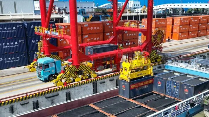 梁山港“铁水直连”再升级，运输质效再提升