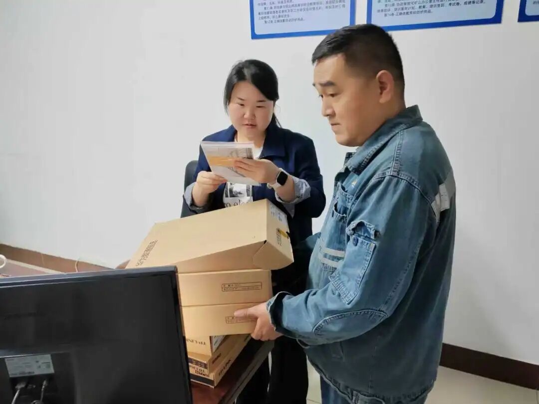 1760597476511820.jpg 04.jpg