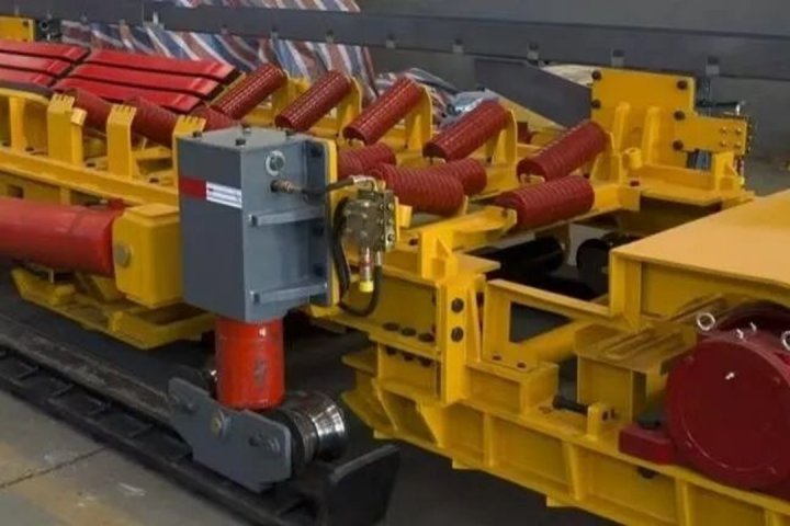 花园煤矿快速掘进系统再增“智能重器”